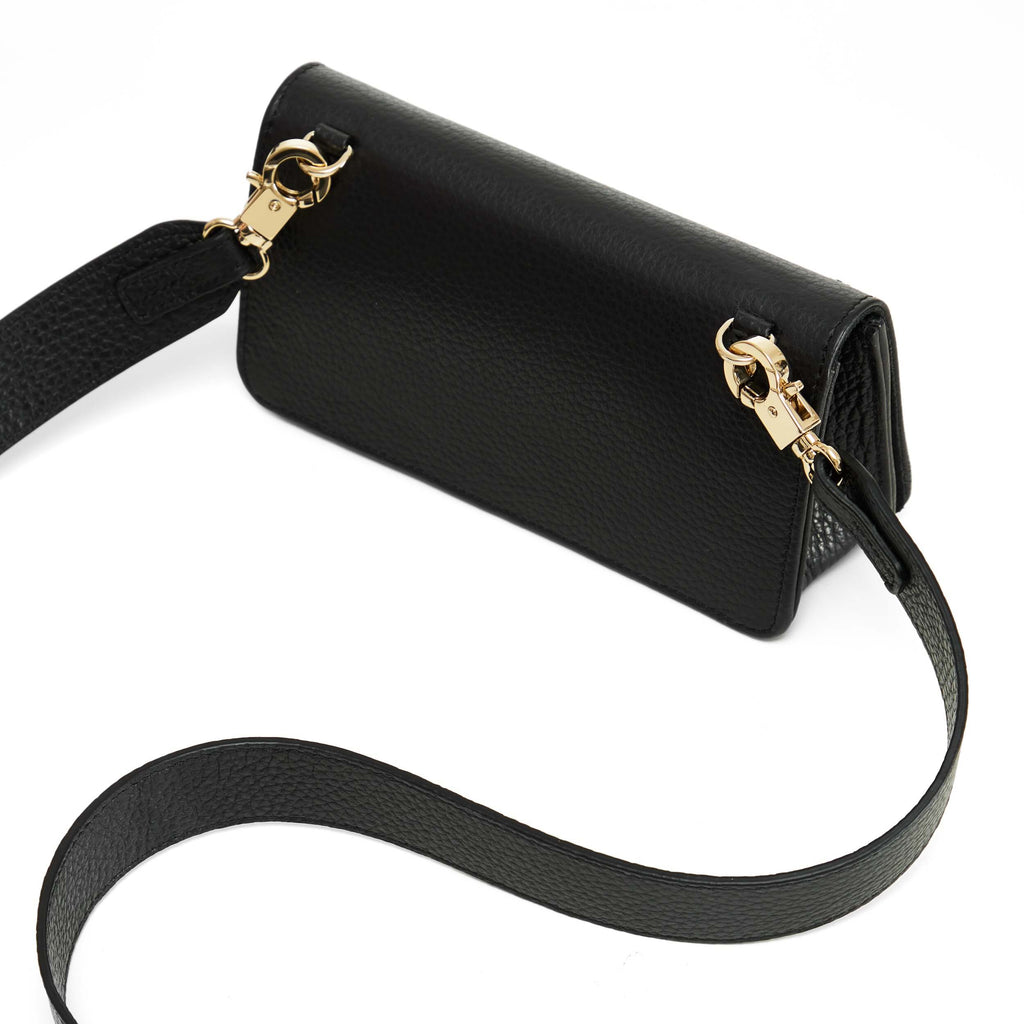 <tc>CAPRI Black</tc>
