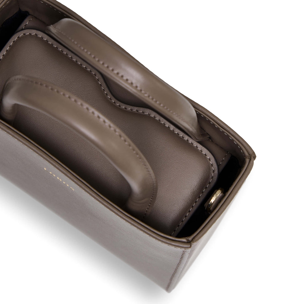 <tc>MINI E Taupe</tc>