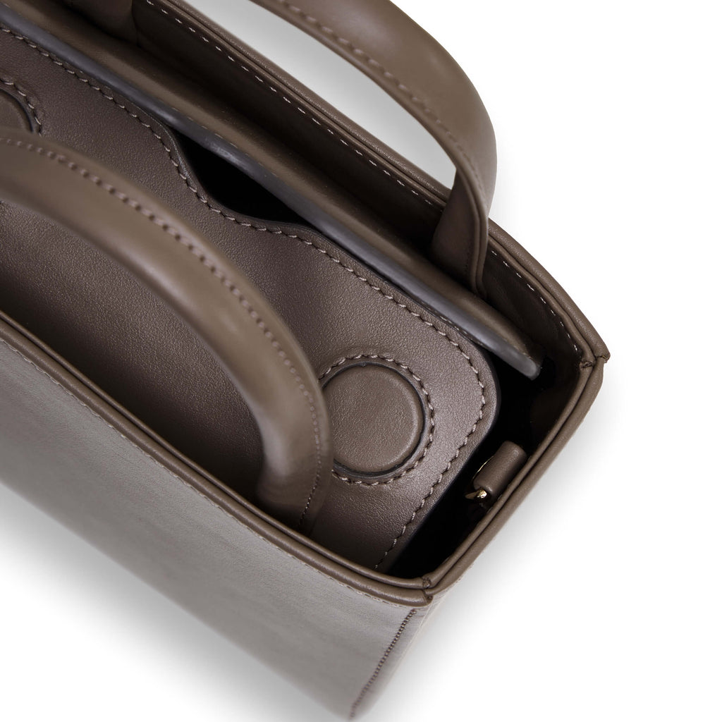 <tc>MINI E Taupe</tc>