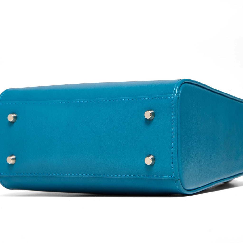 <tc>Mini Q Celeste</tc>