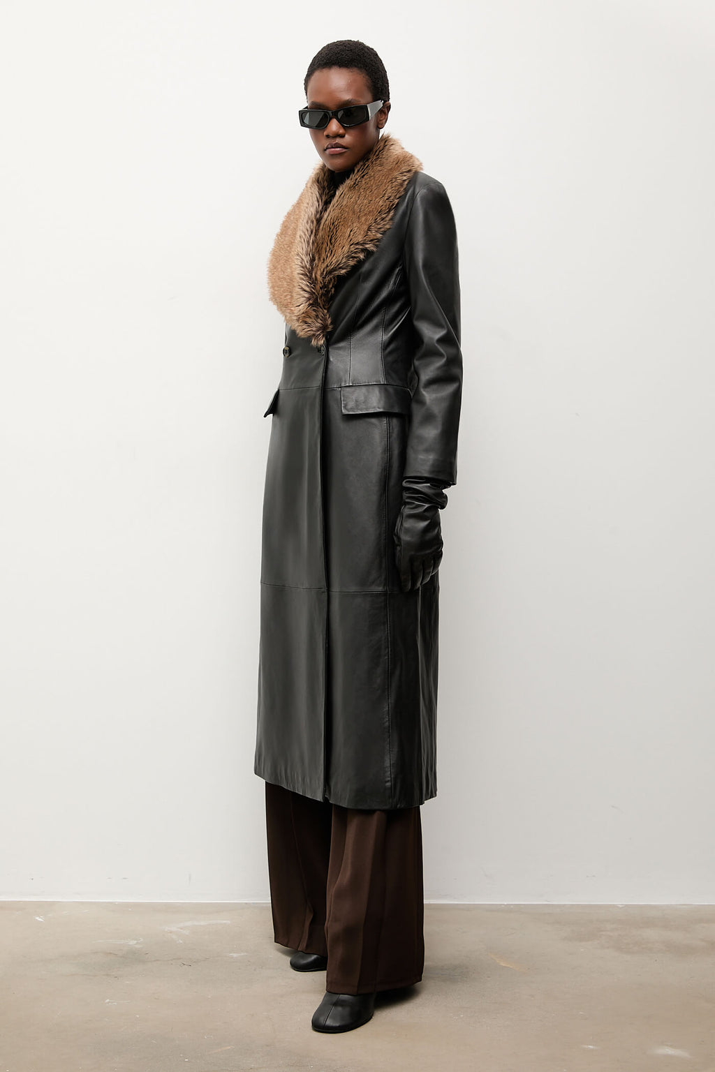 Answear.LAB skórzany płaszcz z kołnierzem