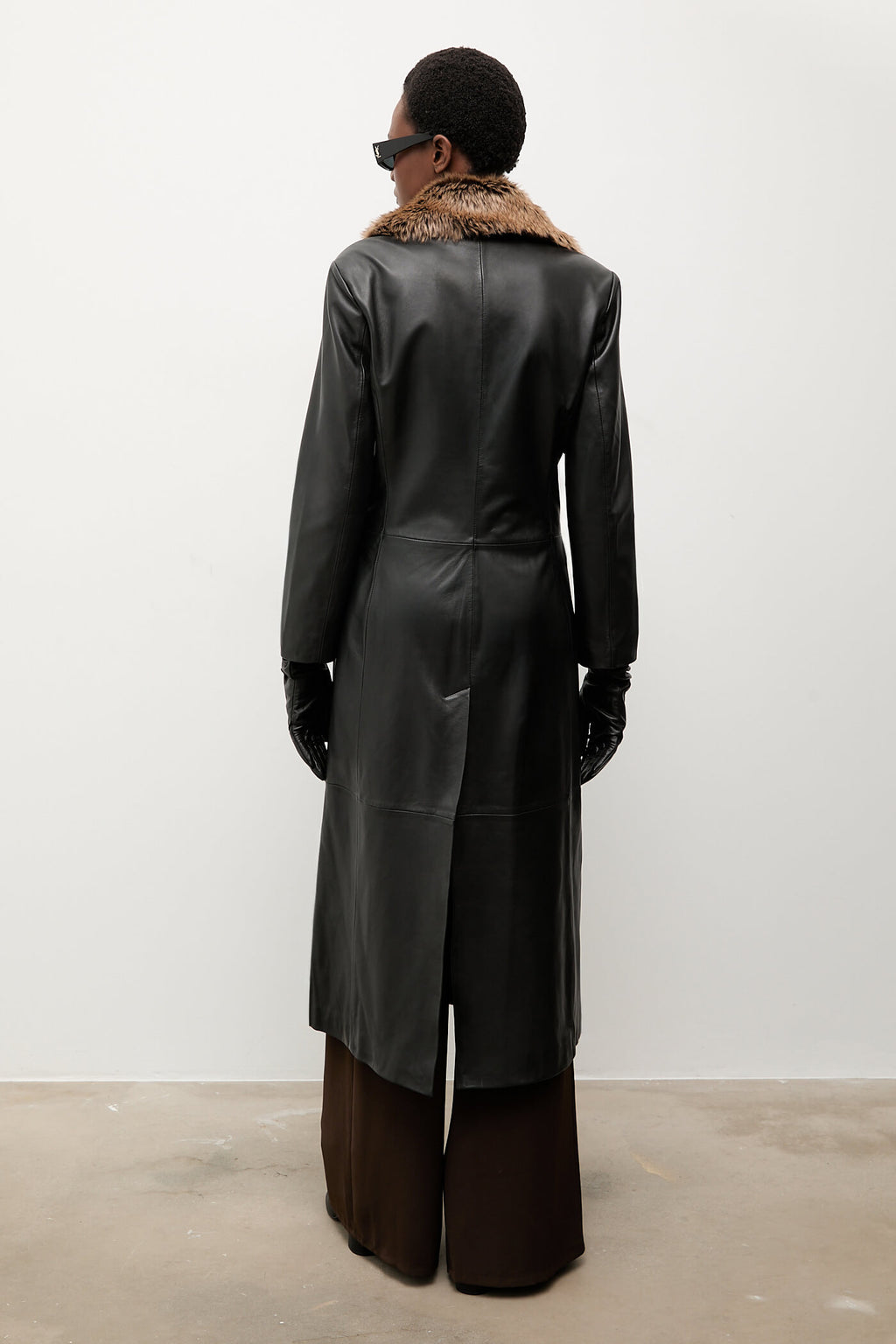 Answear.LAB skórzany płaszcz z kołnierzem